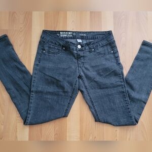 Mossimo Juniors  Size 7 Black Wash Skinny Cotton Blend Stretch Denim Jeggings